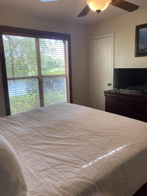 Lakeview Condo In Gated Community Tampa Exteriör bild